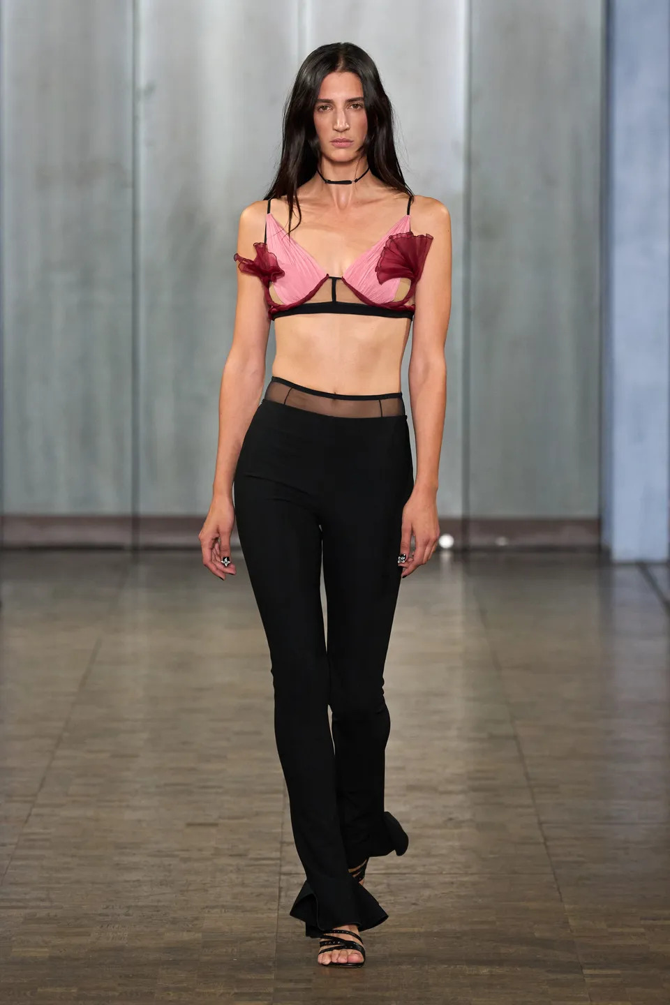 00003-nensi-dojaka-spring-2025-ready-to-wear-credit-gorunway.jpg