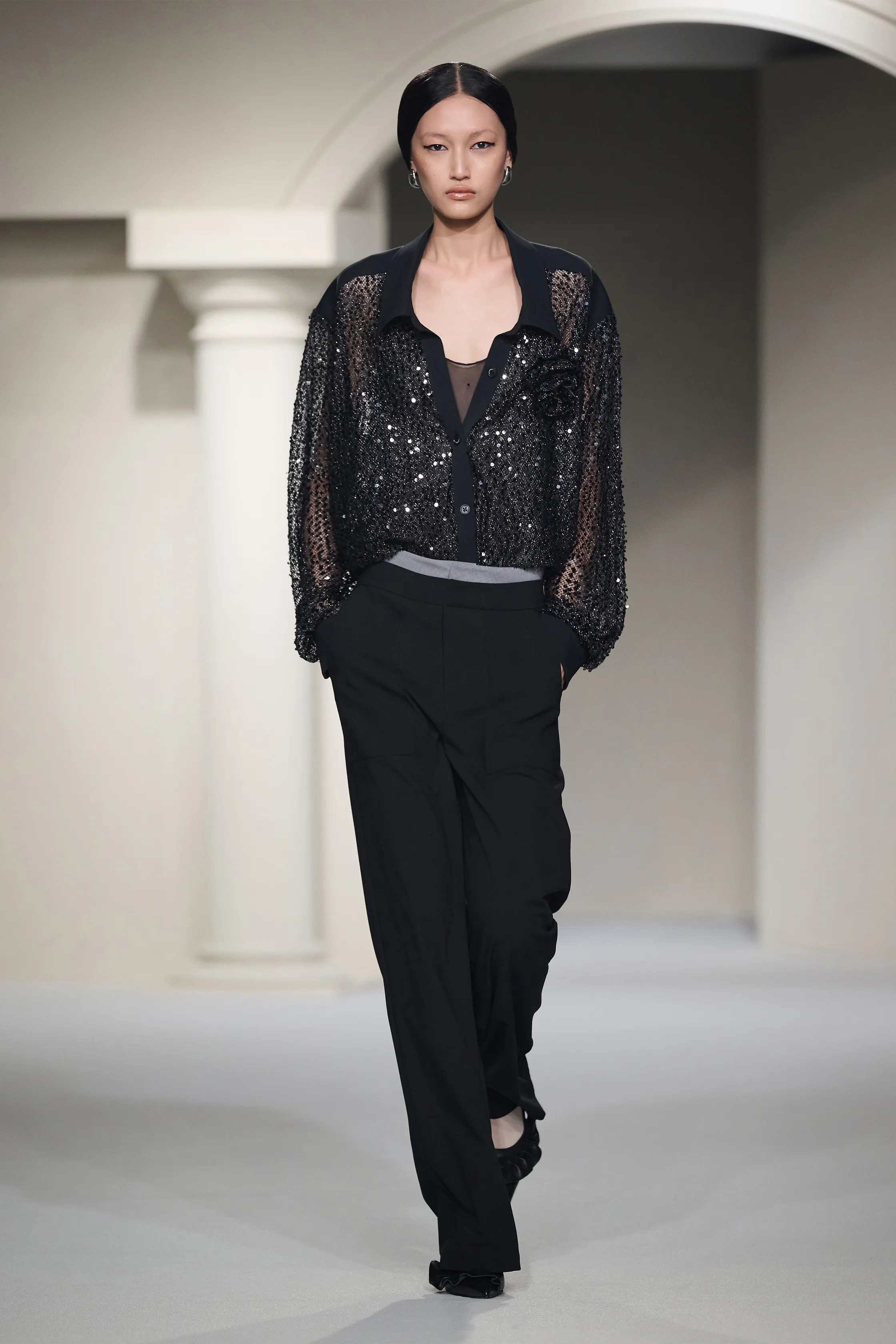 00008-yirantian-spring-2025-ready-to-wear-shanghai-credit-brand.jpg