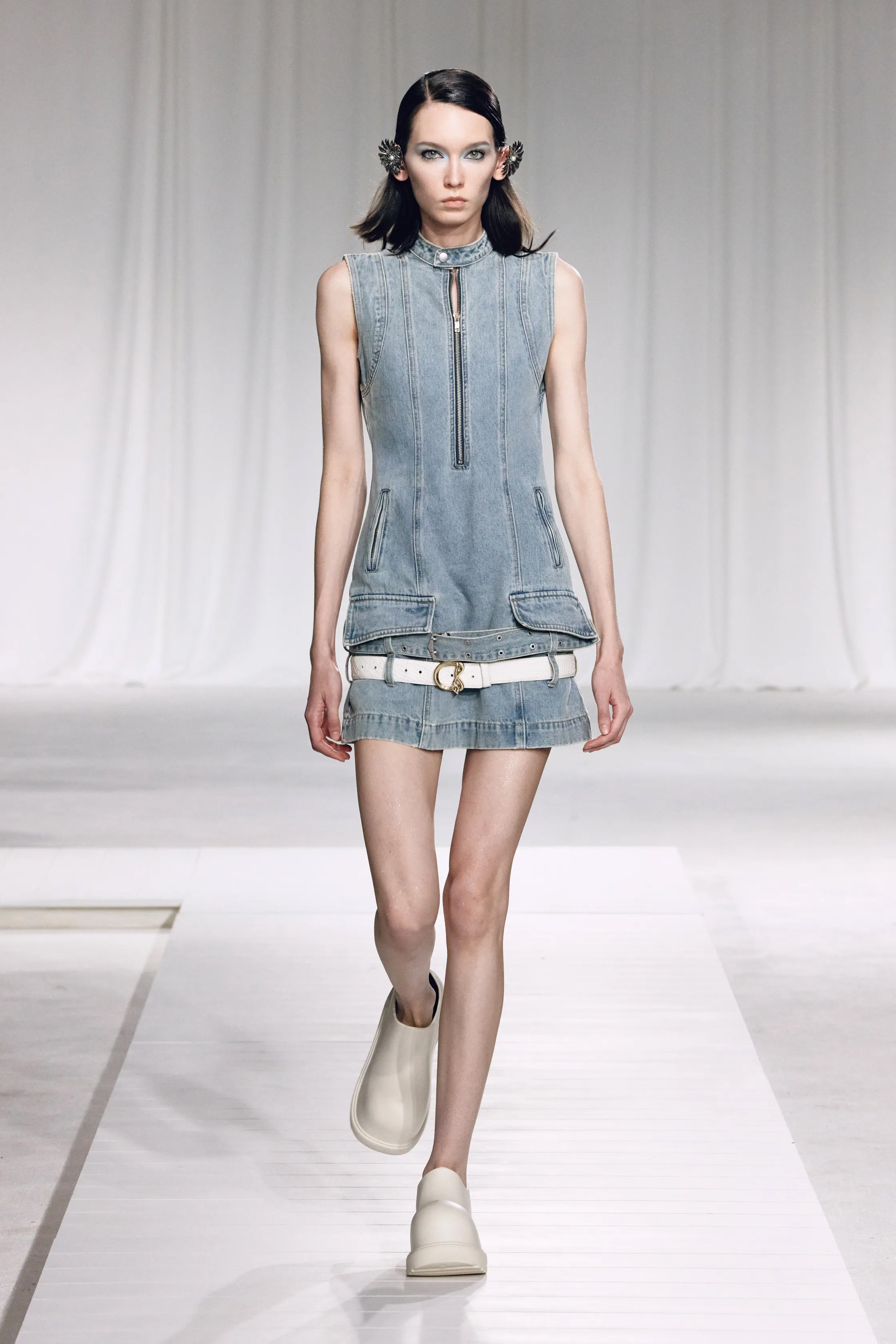 00013-cplus-series-spring-2025-ready-to-wear-shanghai-credit-brand copy.jpg