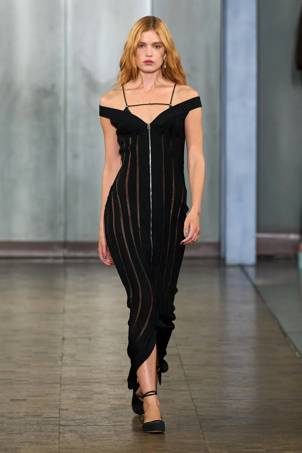 00014-nensi-dojaka-spring-2025-ready-to-wear-credit-gorunway copy.jpg