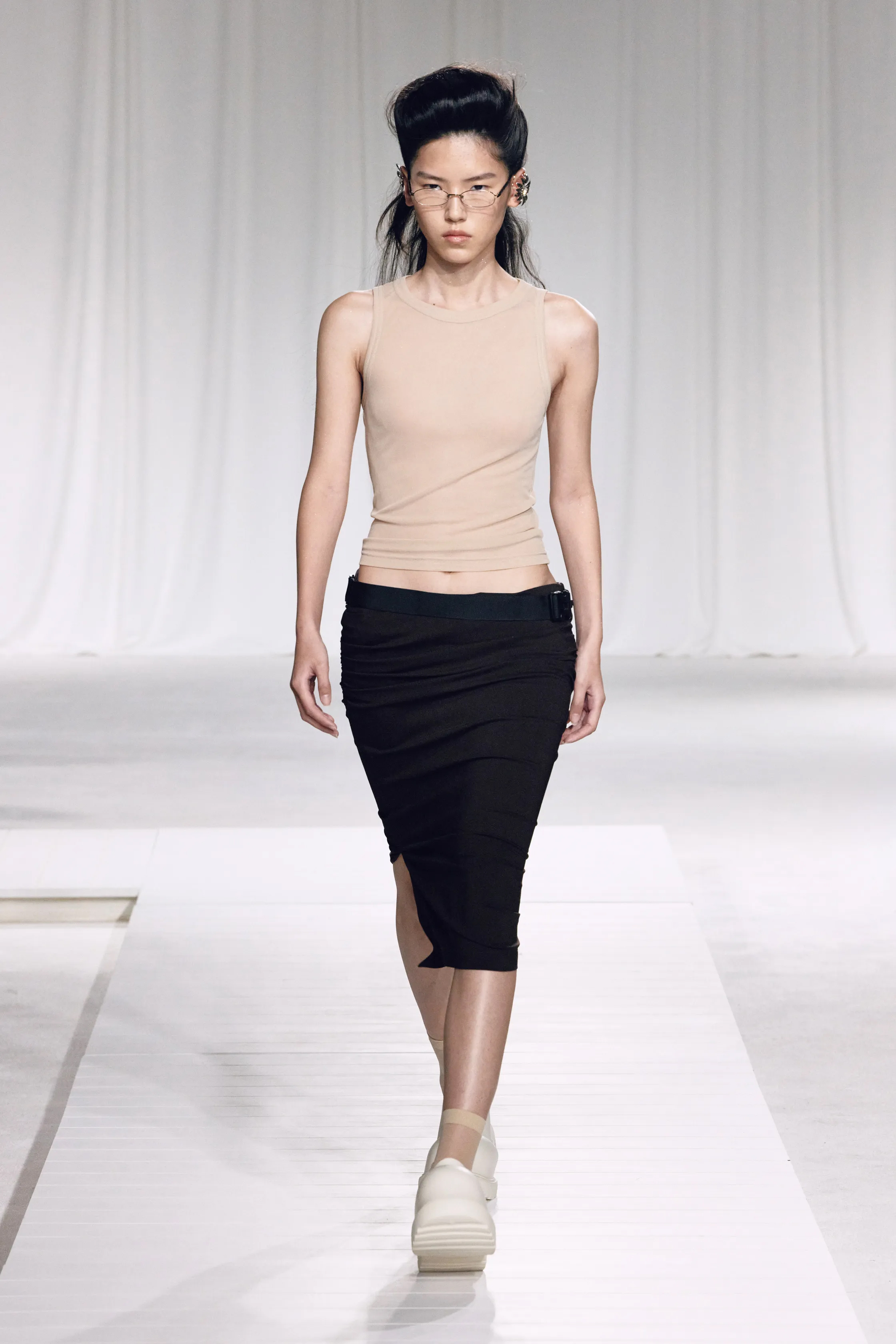 00019-cplus-series-spring-2025-ready-to-wear-shanghai-credit-brand copy.jpg