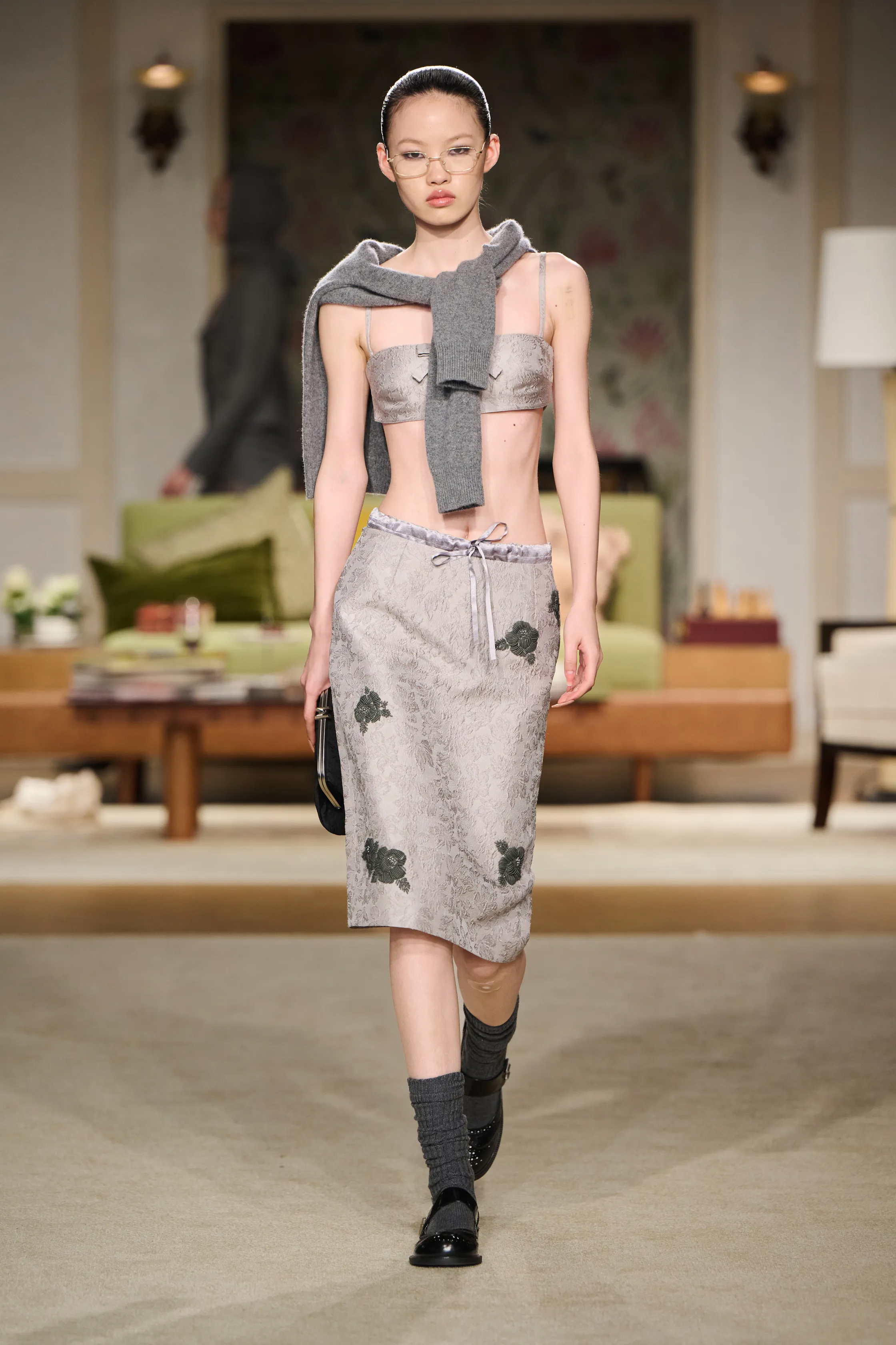 00033-mark-gong-spring-2025-ready-to-wear-shanghai-credit-brand copy.jpg