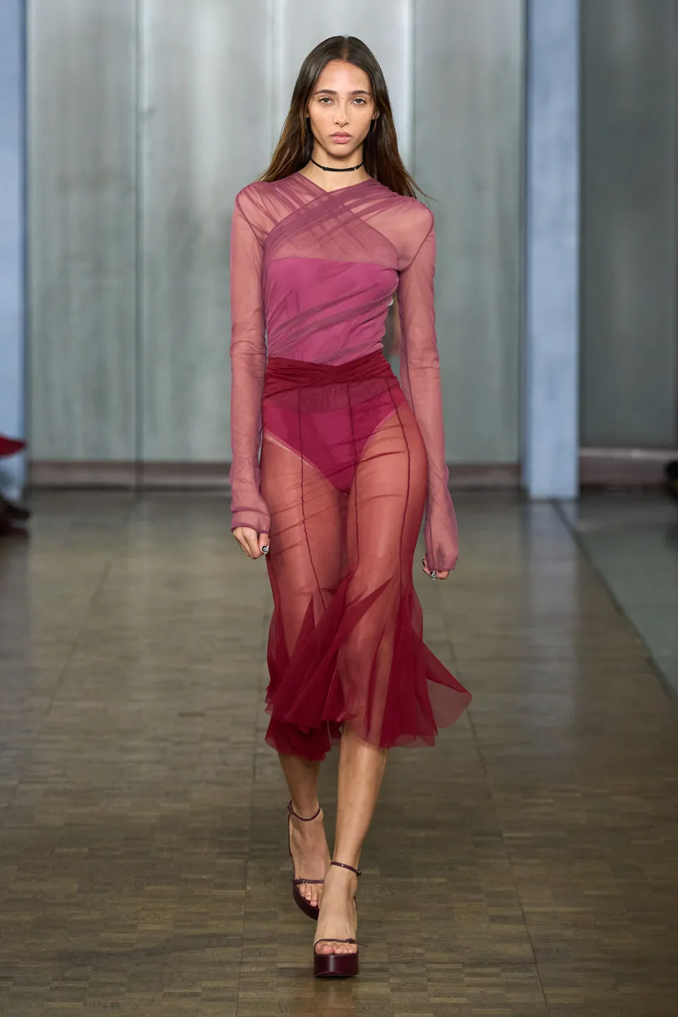 00037-nensi-dojaka-spring-2025-ready-to-wear-credit-gorunway copy.jpg