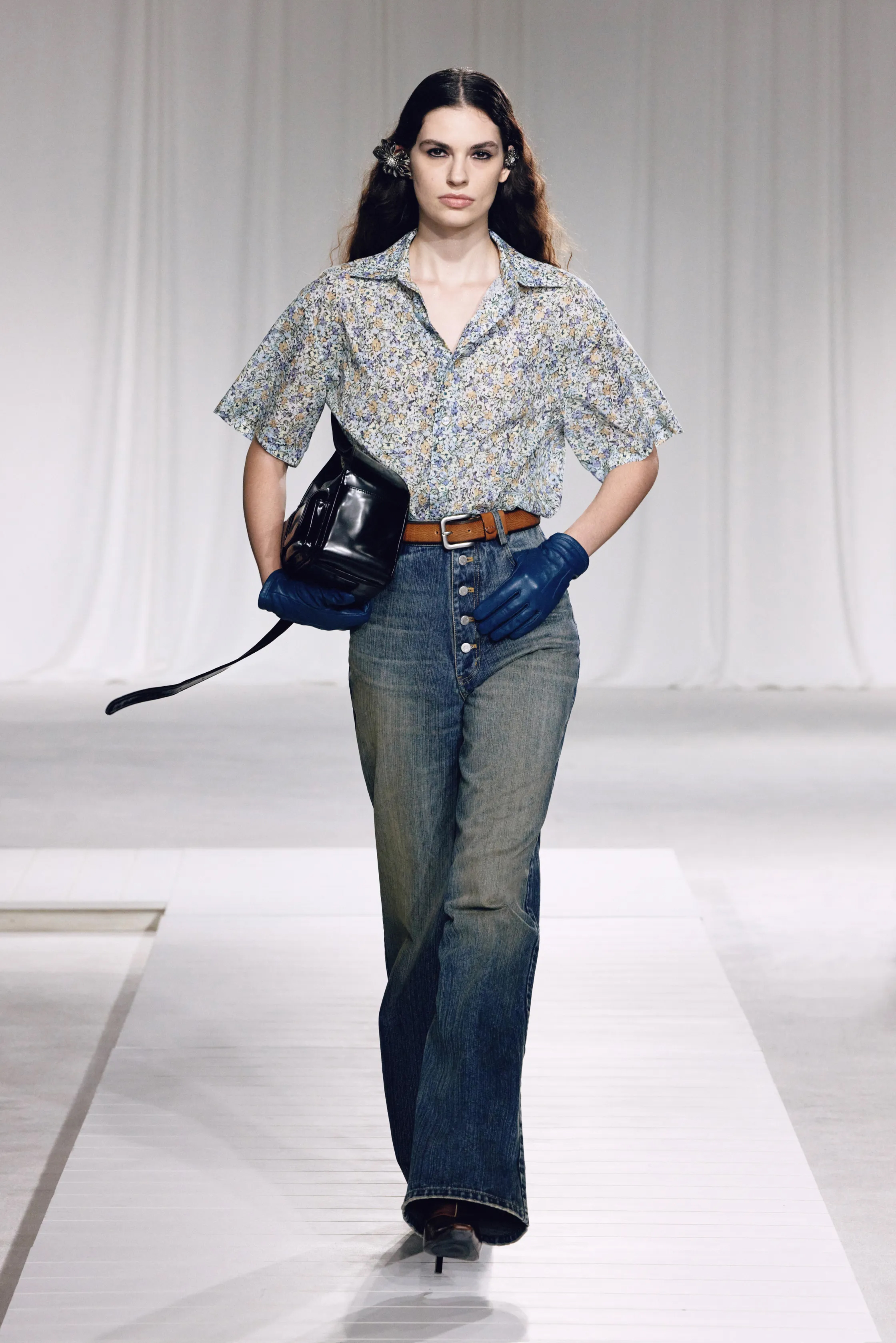 00041-cplus-series-spring-2025-ready-to-wear-shanghai-credit-brand copy.jpg