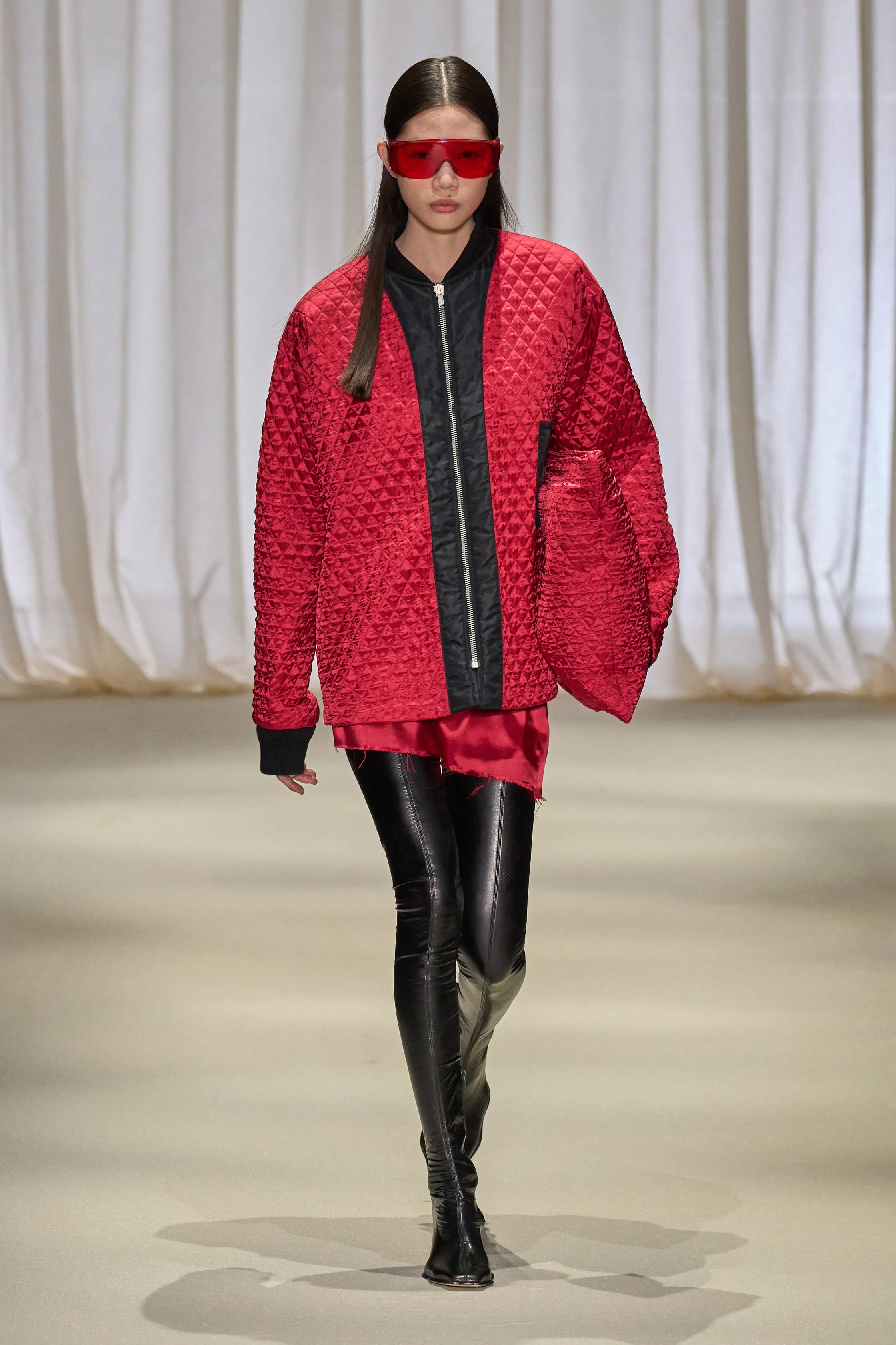 00042-mm6-maison-margiela-fall-2024-ready-to-wear-credit-gorunway copy.jpg