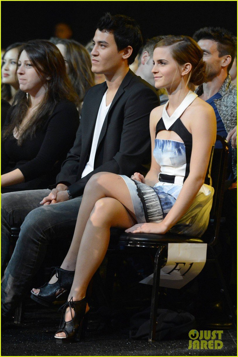 emma-watson-brings-will-adamowicz-to-mtv-movie-awards-2013-05.jpg