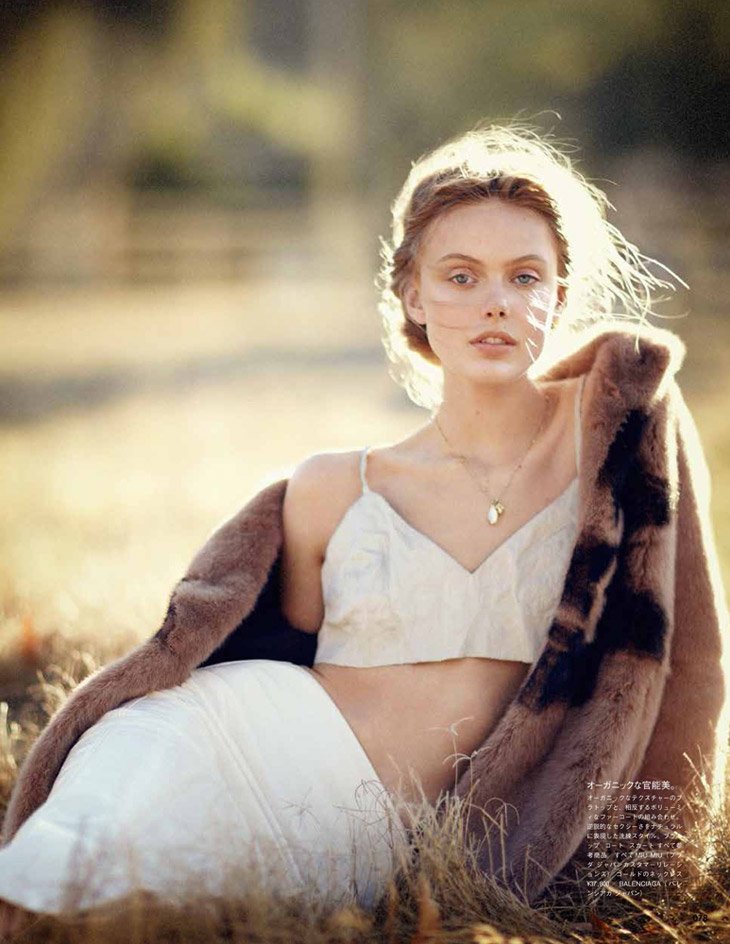 Frida-Gustavsson-Boo-George-Vogue-Japan-04.jpg