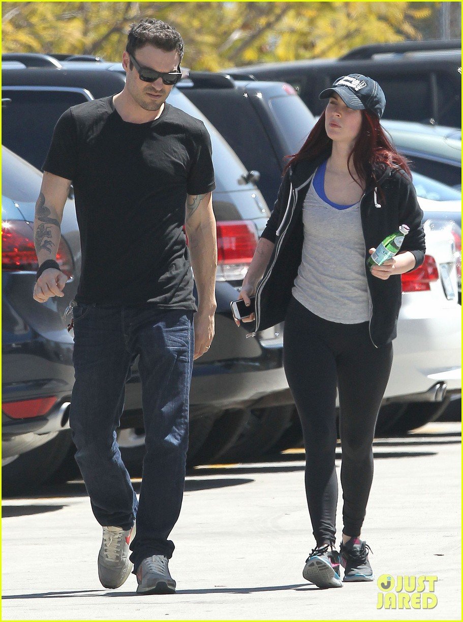 megan-fox-brian-austin-green-sunday-lunch-lovebirds-08.jpg