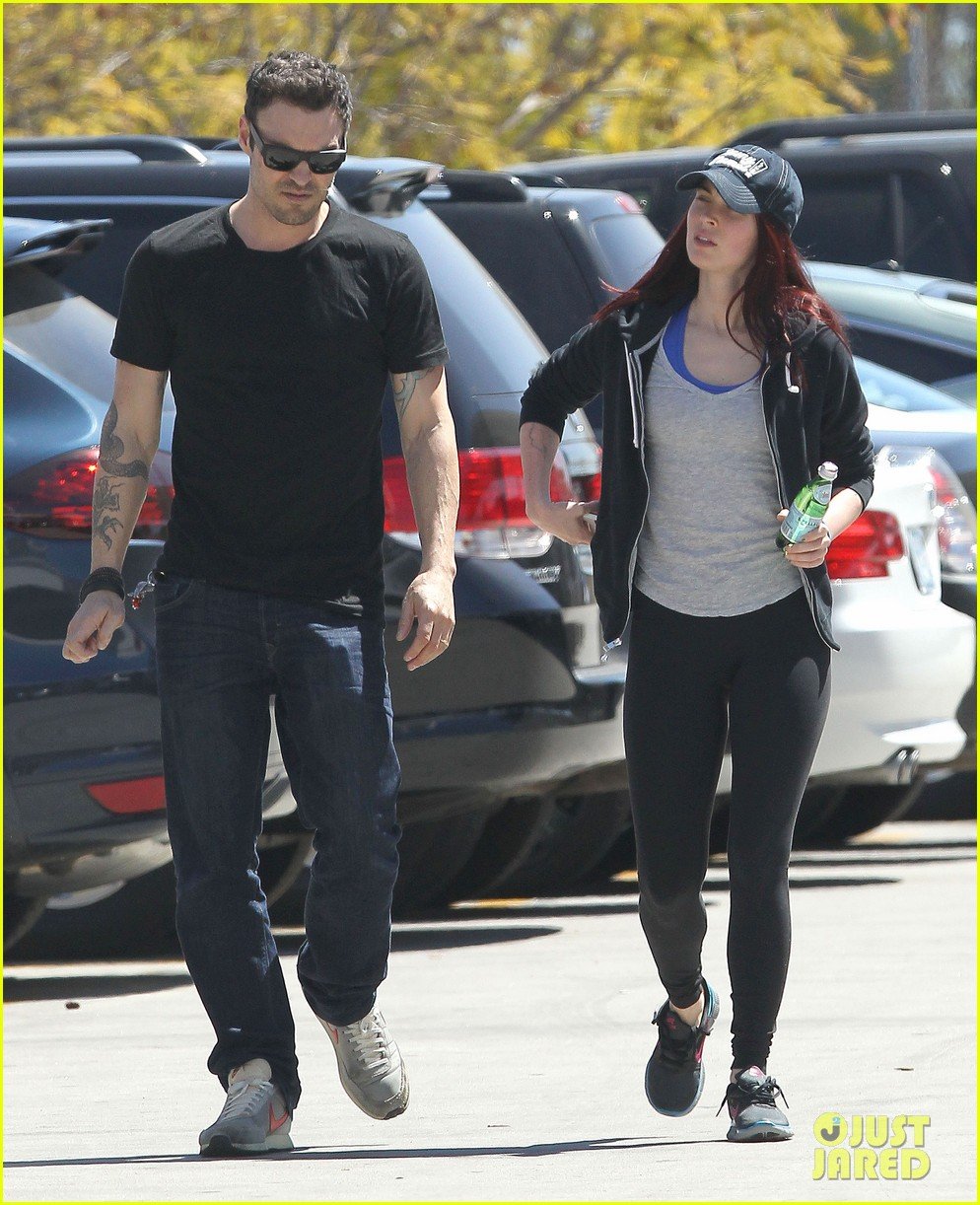 megan-fox-brian-austin-green-sunday-lunch-lovebirds-09.jpg