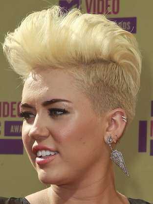 miley-cyrus-vma-2012.jpg