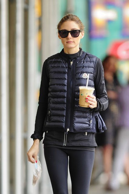 Olivia+Palermo+Olivia+Palermo+Walks+Dogs+7jNpaOjXp2kx.jpg