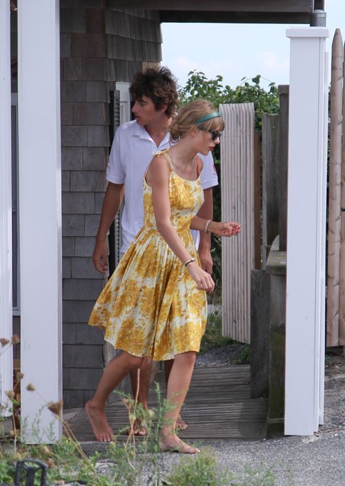 taylor-swift-082012asa-%20%282%29.jpg